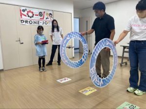 東急バス 虹が丘営業所にてドローン×プログラミング体験会を開催【ドローンジョプラス】